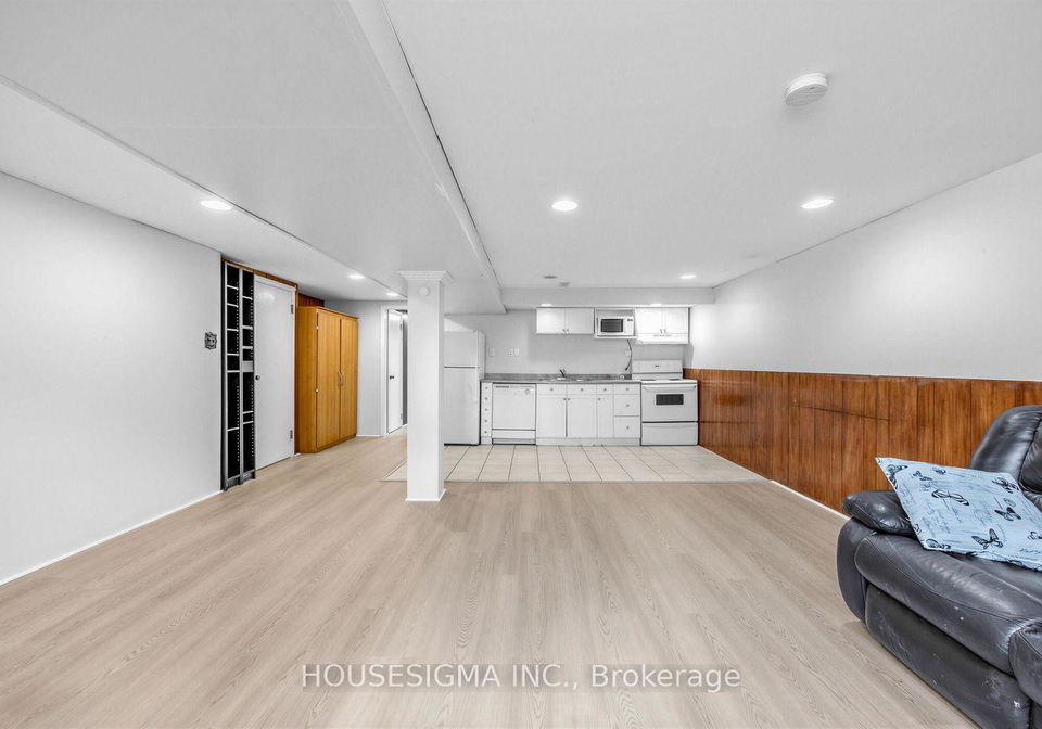 51-tisdale-avenue-toronto-north-york-ontario-c13595532