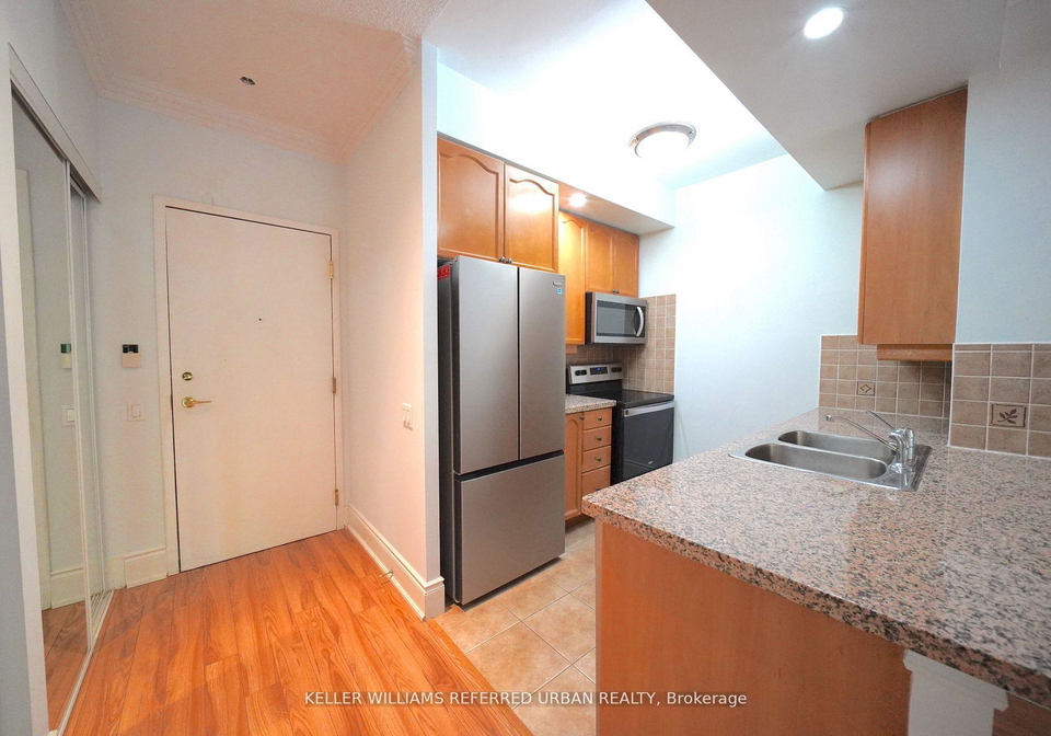 10-northtown-way-toronto-north-york-ontario-c13595612