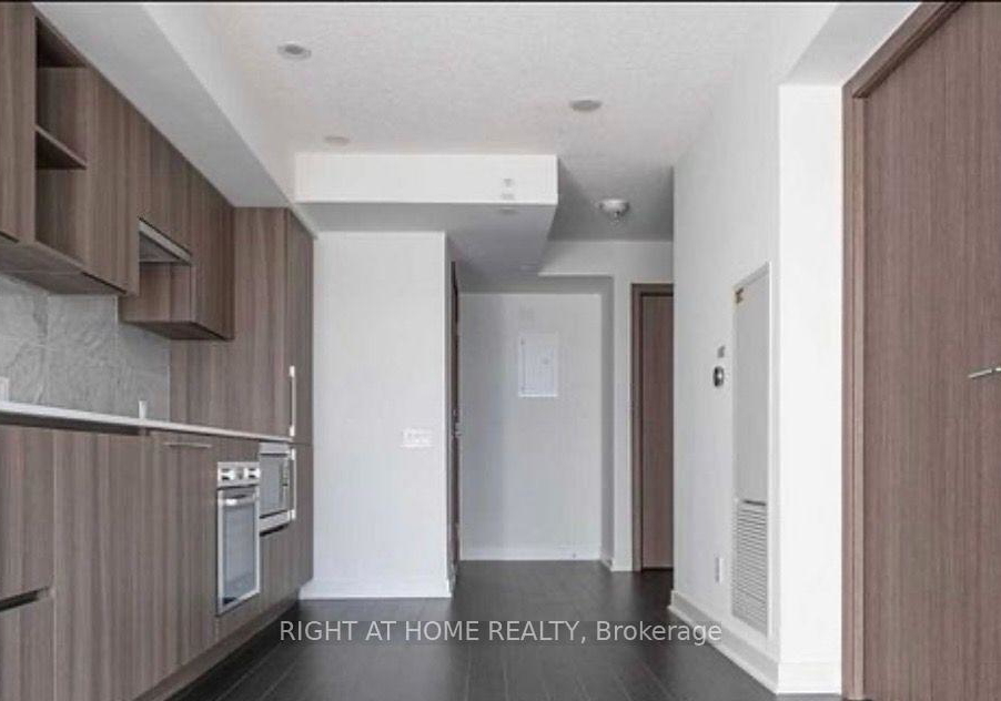 17-bathurst-street-toronto-toronto-ontario-c13595630