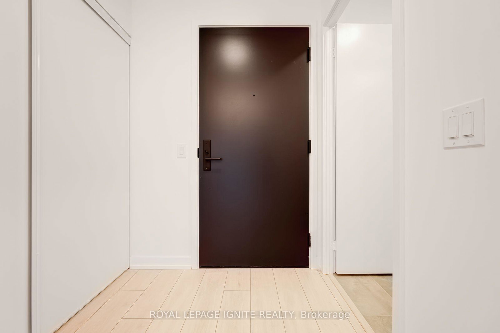 500-dupont-street-toronto-toronto-ontario-c13595782
