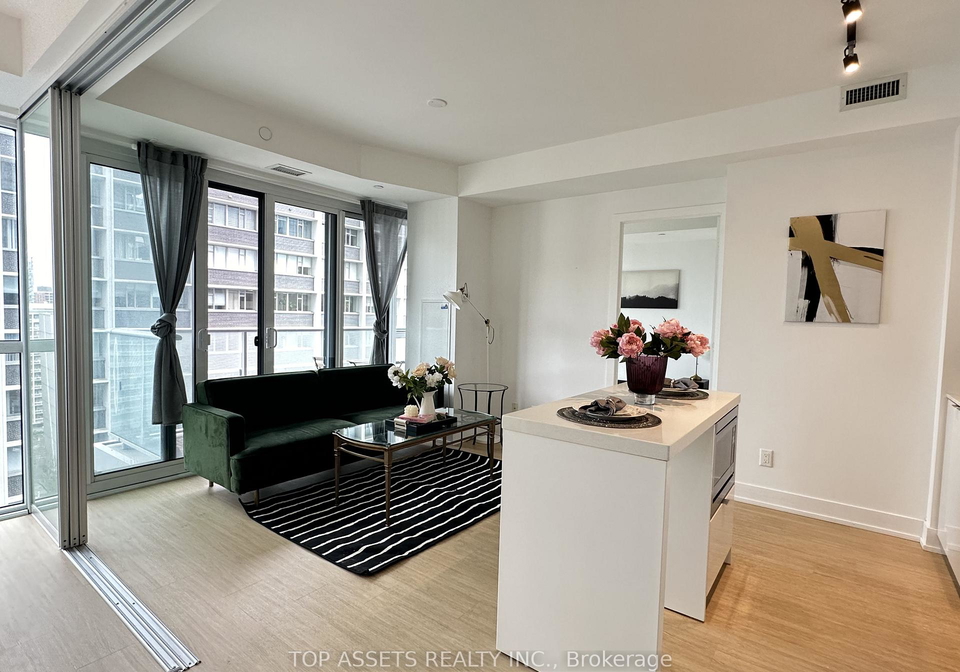 7-grenville-street-toronto-toronto-ontario-c13595842