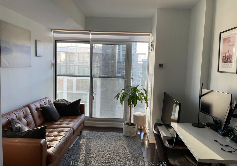 170-fort-york-boulevard-toronto-toronto-ontario-c13595846
