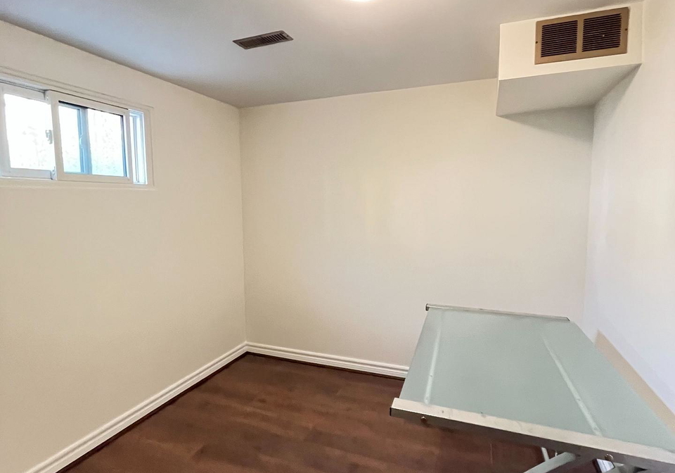 51-ladner-drive-toronto-north-york-ontario-c13596012