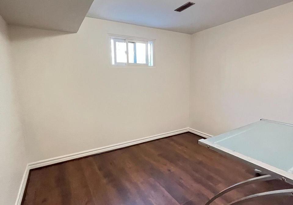 51-ladner-drive-toronto-north-york-ontario-c13596012