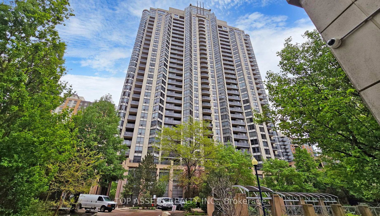 10-northtown-way-toronto-north-york-ontario-c13596064