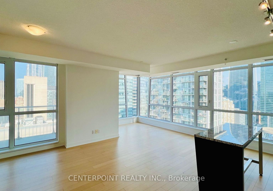 199-richmond-street-w-toronto-toronto-ontario-c13596162
