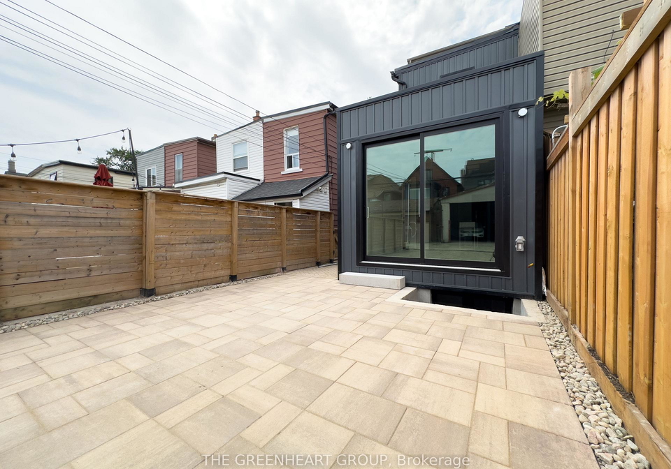 89-montrose-avenue-toronto-toronto-ontario-c13596166
