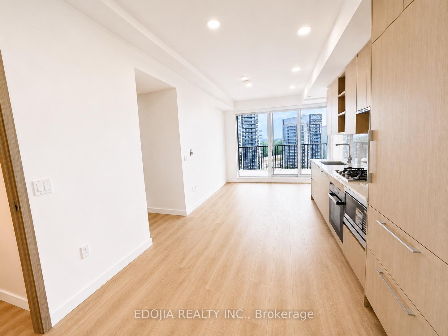 18-esther-shiner-boulevard-toronto-north-york-ontario-c13596228