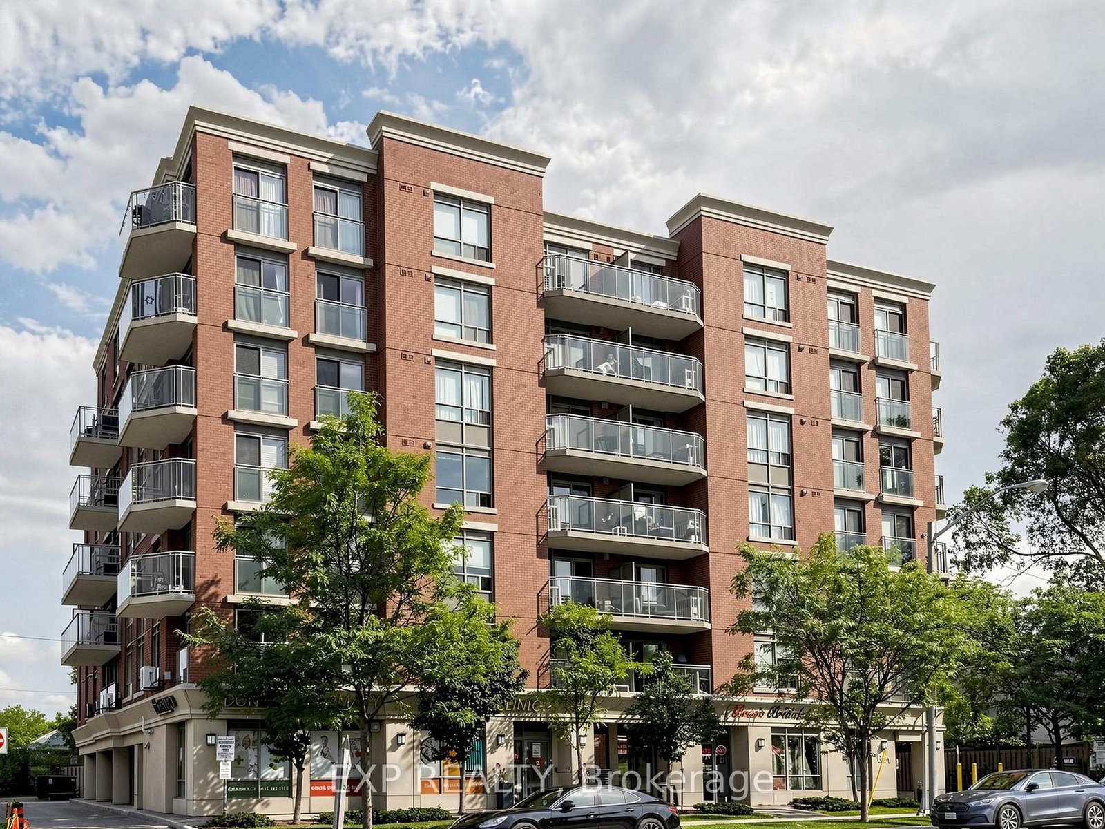 801-sheppard-avenue-w-toronto-toronto-ontario-c13596338