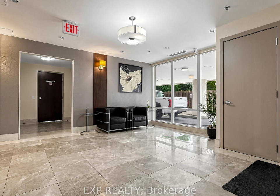 801-sheppard-avenue-w-toronto-toronto-ontario-c13596338