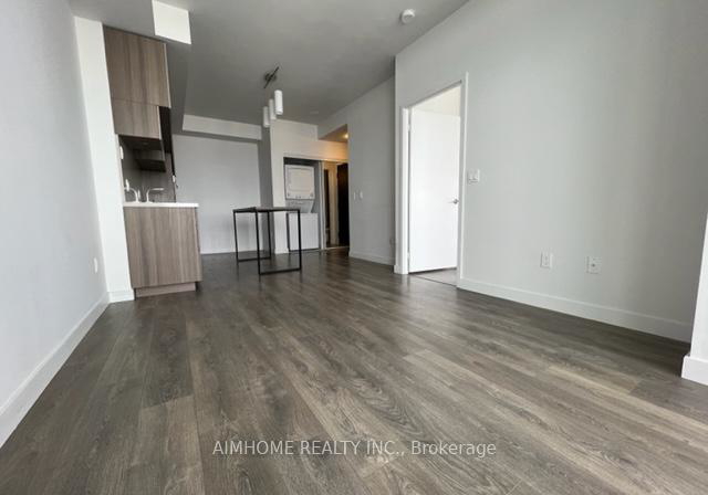 8-eglinton-avenue-e-toronto-toronto-ontario-c13596358