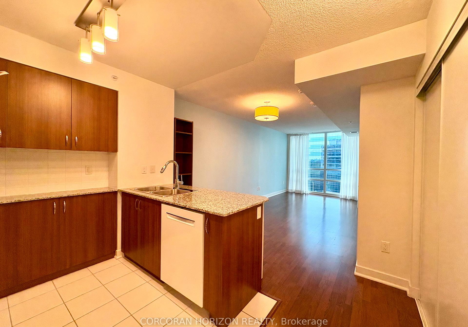 5740-yonge-street-toronto-toronto-ontario-c13596790