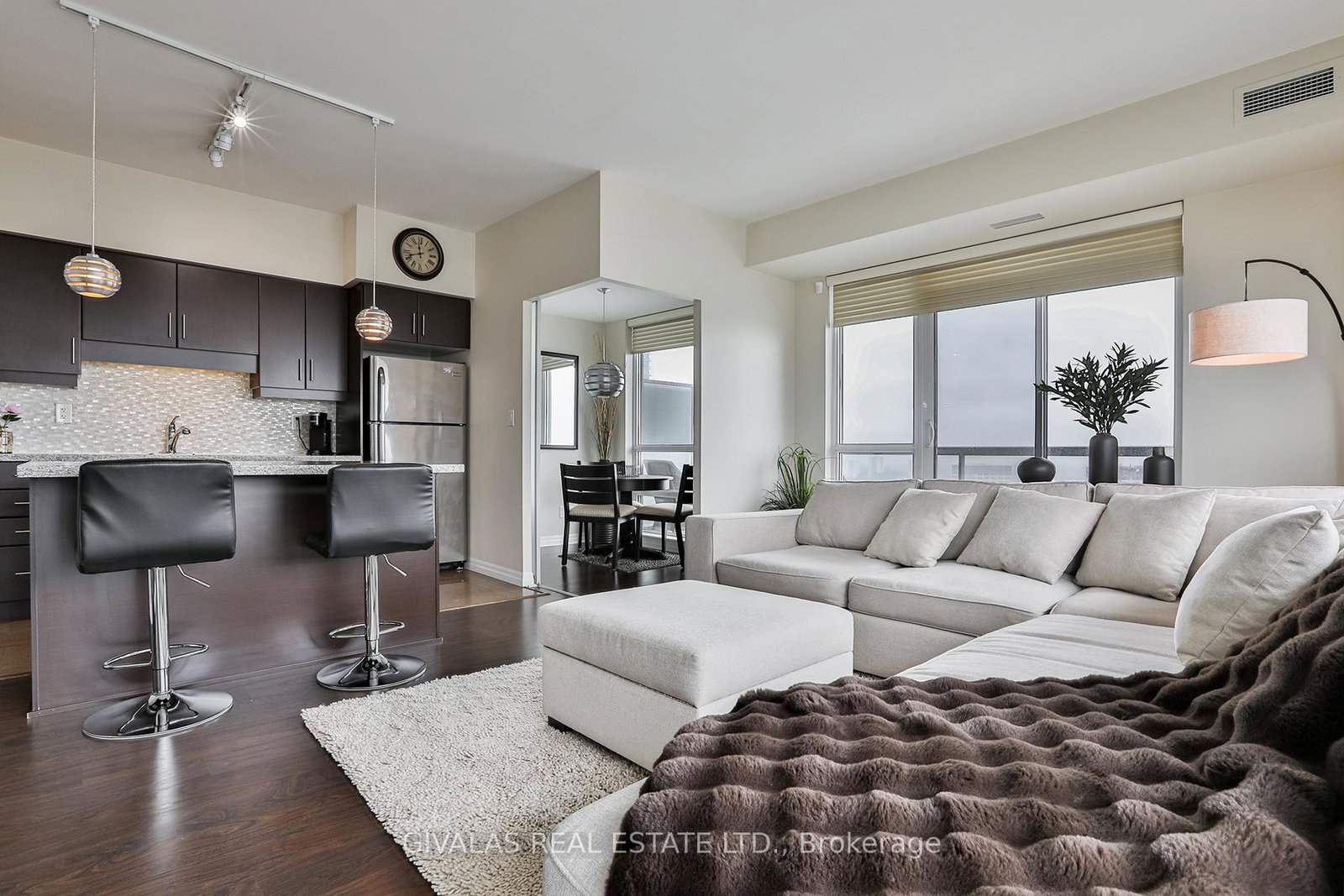 30-herons-hill-way-toronto-north-york-ontario-c13597042