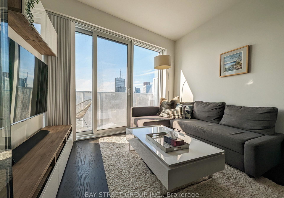 100-harbour-street-toronto-toronto-ontario-c13597276