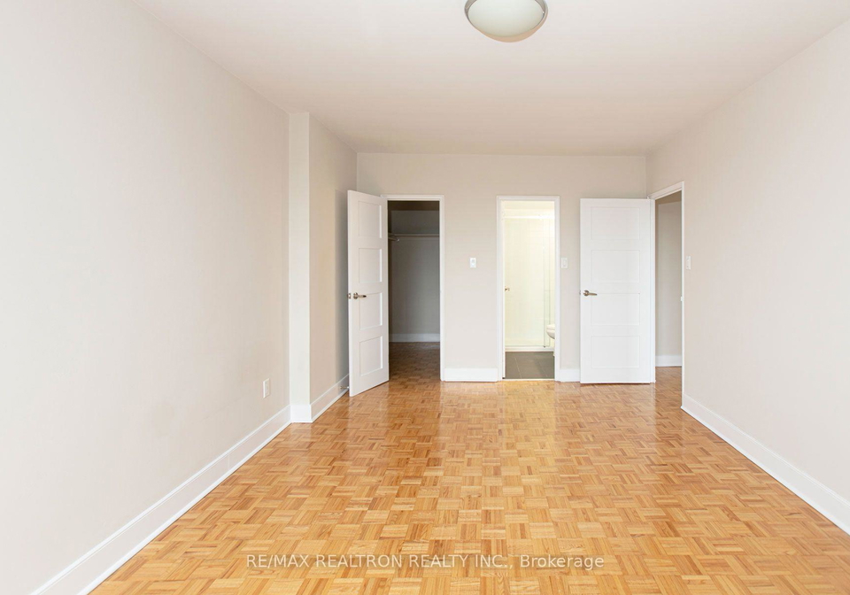 10-shallmar-boulevard-toronto-toronto-ontario-c13597306