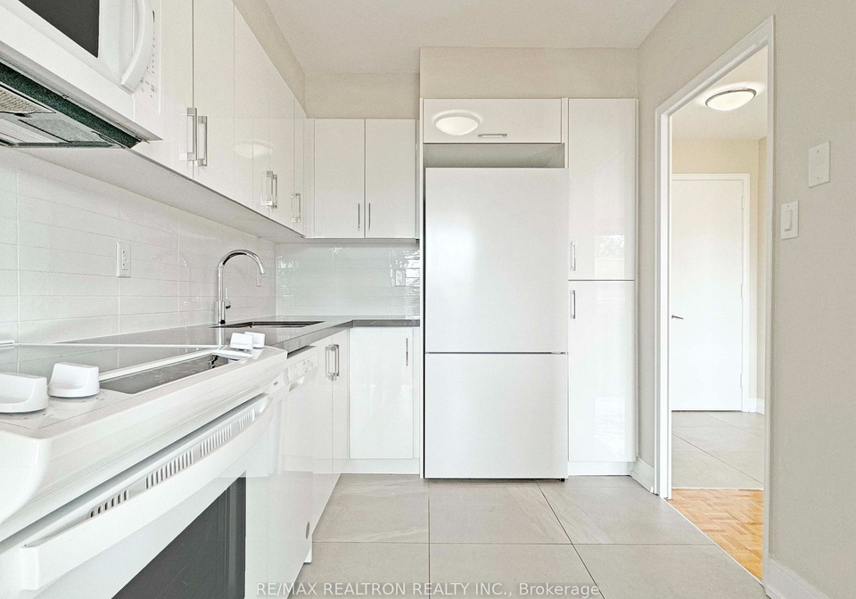 10-shallmar-boulevard-toronto-toronto-ontario-c13597340