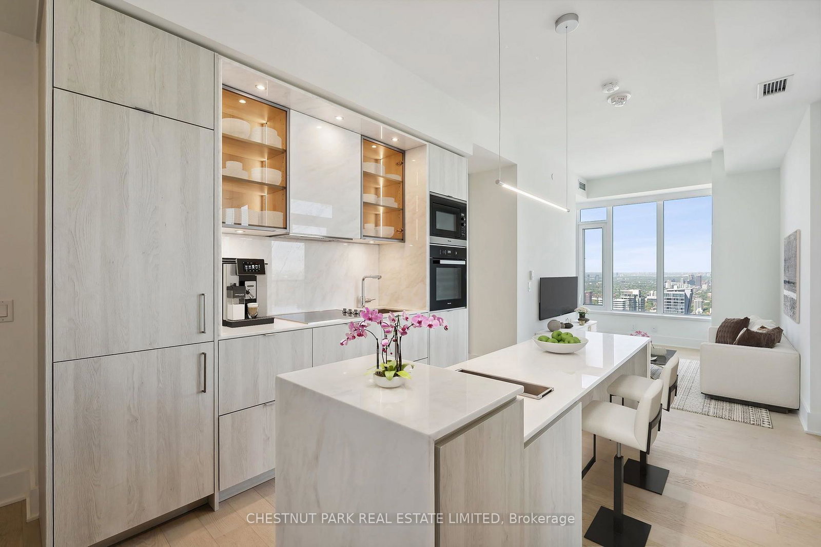 11-yorkville-avenue-toronto-toronto-ontario-c13597348