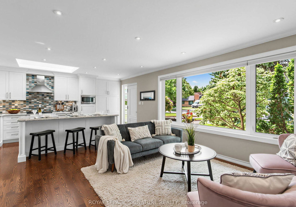 25-overton-crescent-toronto-north-york-ontario-c13597520