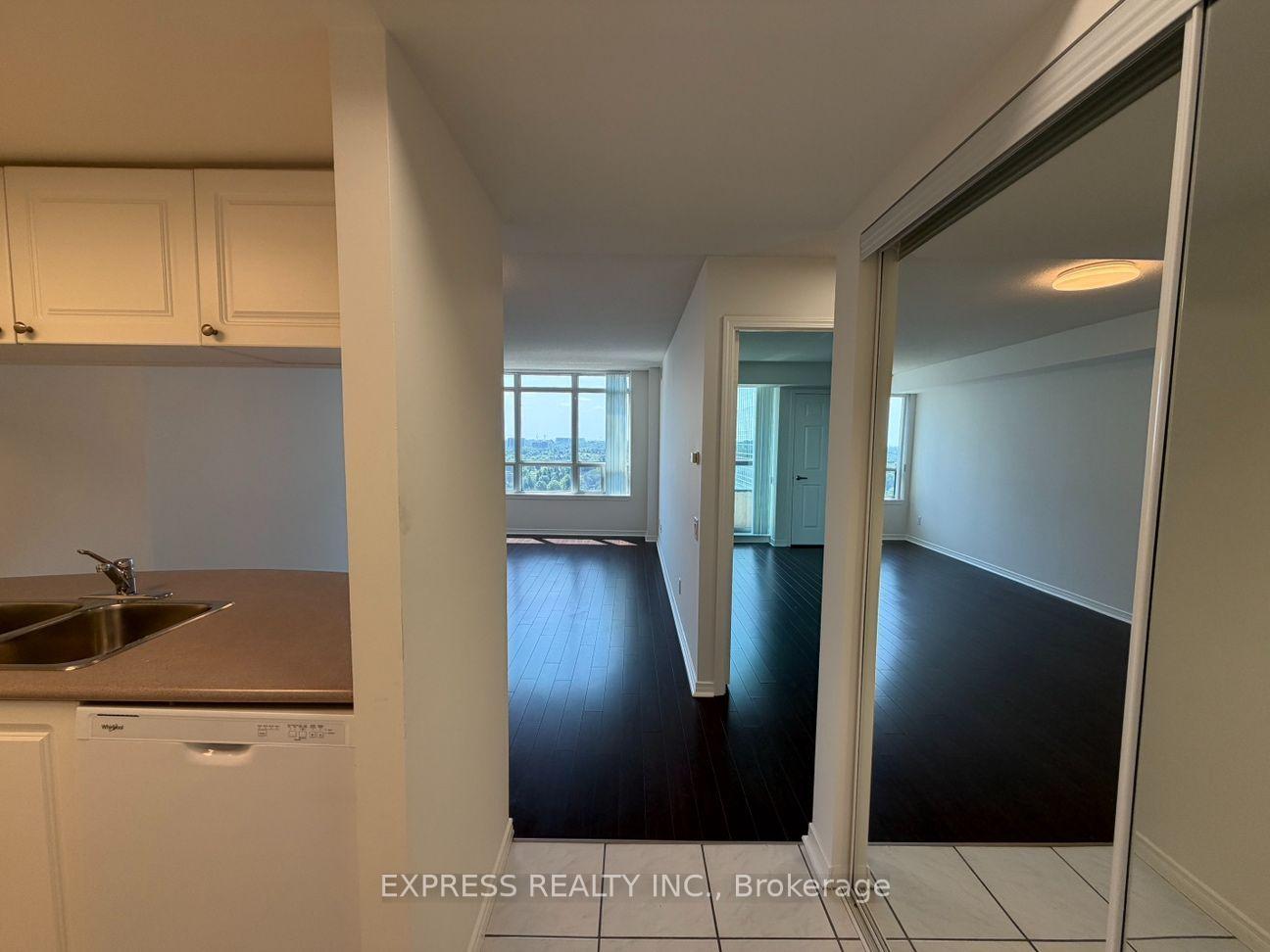 8-hillcrest-avenue-toronto-north-york-ontario-c13597580
