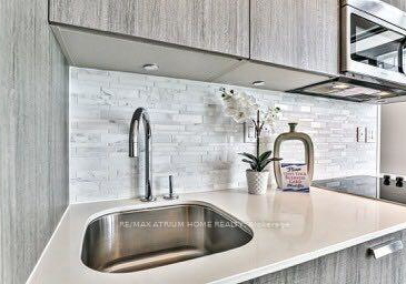 50-charles-street-e-toronto-toronto-ontario-c13597736