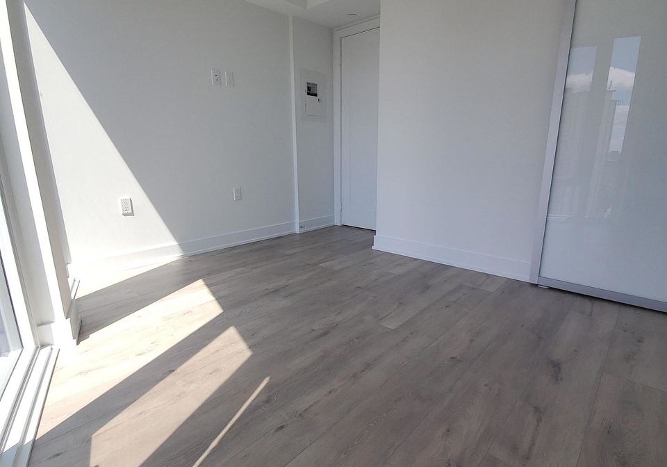 575-bloor-street-e-toronto-toronto-ontario-c13597832
