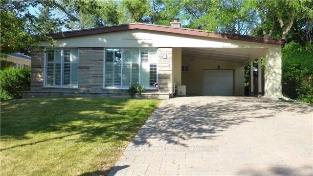 38-bayberry-crescent-toronto-north-york-ontario-c13597954