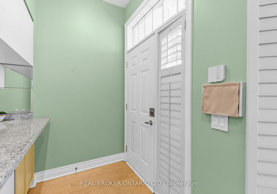 71-mccaul-street-toronto-toronto-ontario-c13598346