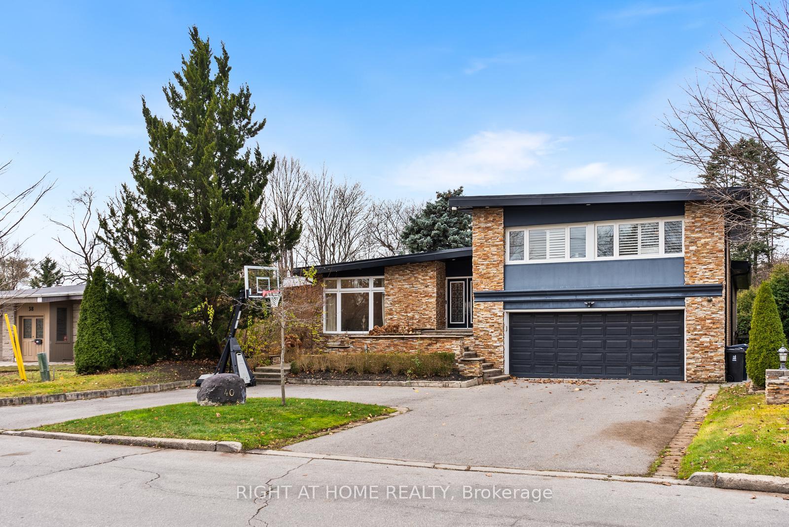 40-heathview-avenue-toronto-north-york-ontario-c13598398