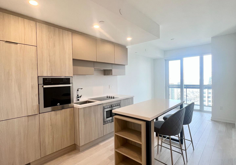 39-roehampton-avenue-toronto-toronto-ontario-c13598586