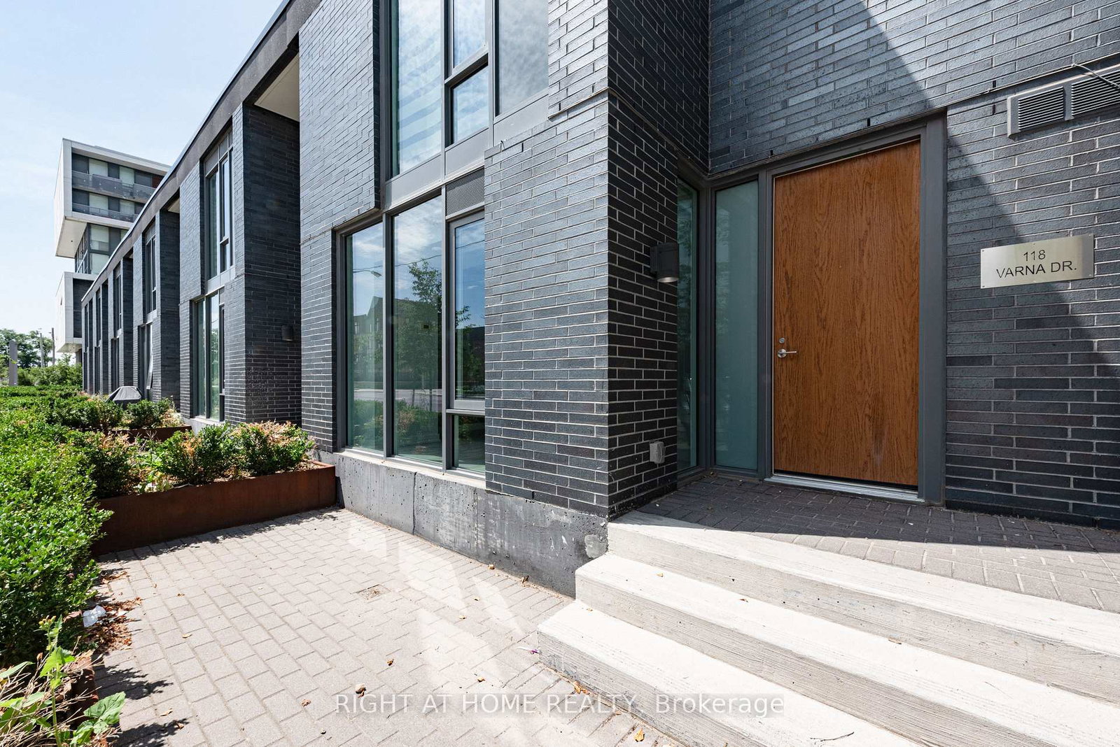 118-varna-drive-toronto-toronto-ontario-c13599188