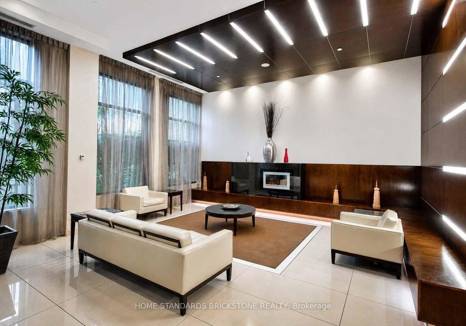 500-doris-avenue-toronto-north-york-ontario-c13599494