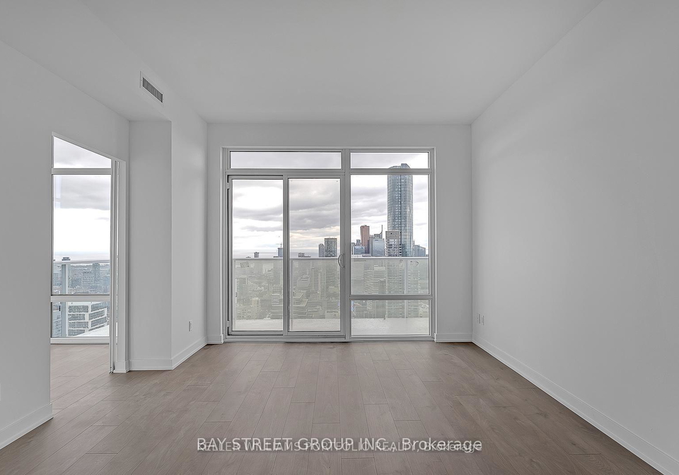 501-yonge-street-toronto-toronto-ontario-c13599596