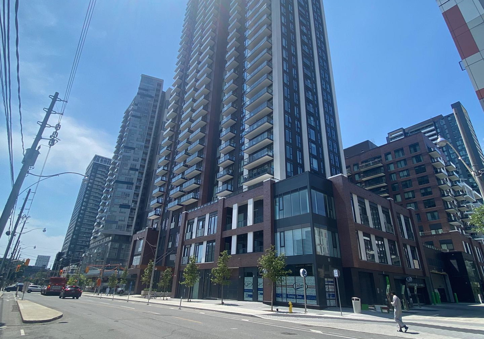 130-river-street-toronto-toronto-ontario-c13599782