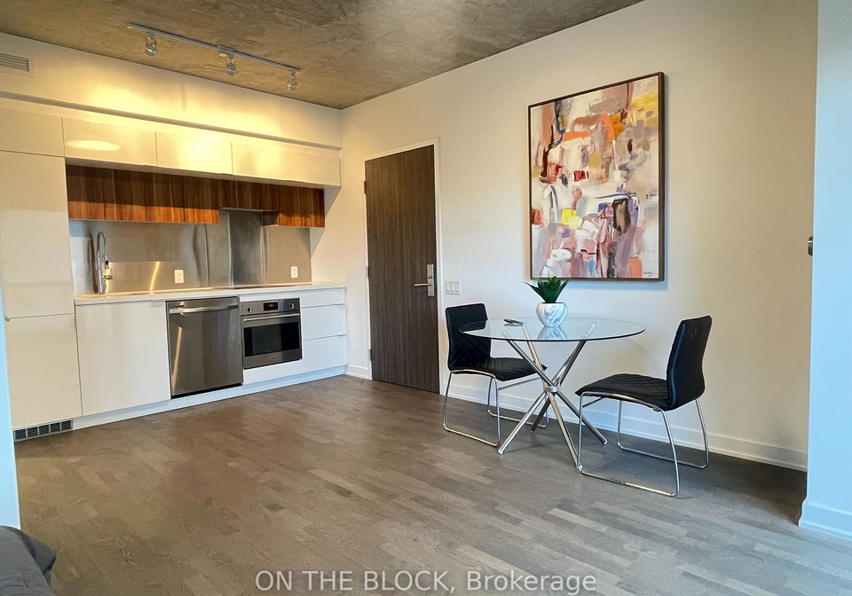 185-roehampton-avenue-toronto-toronto-ontario-c13599868
