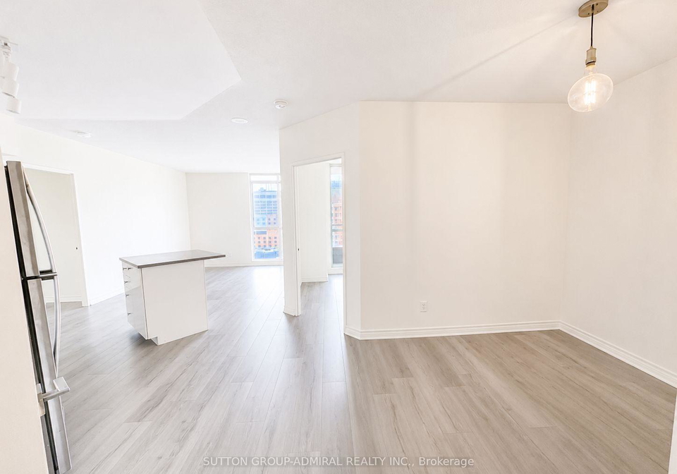 736-bay-street-toronto-toronto-ontario-c13599984