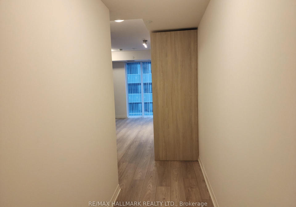 400-king-street-w-toronto-toronto-ontario-c13600034
