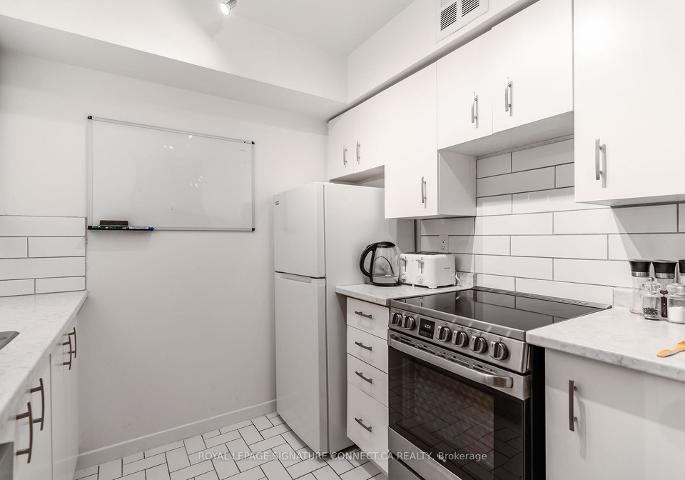 44-st-joseph-street-toronto-toronto-ontario-c13600206