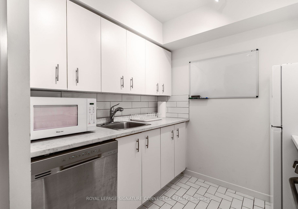 44-st-joseph-street-toronto-toronto-ontario-c13600206