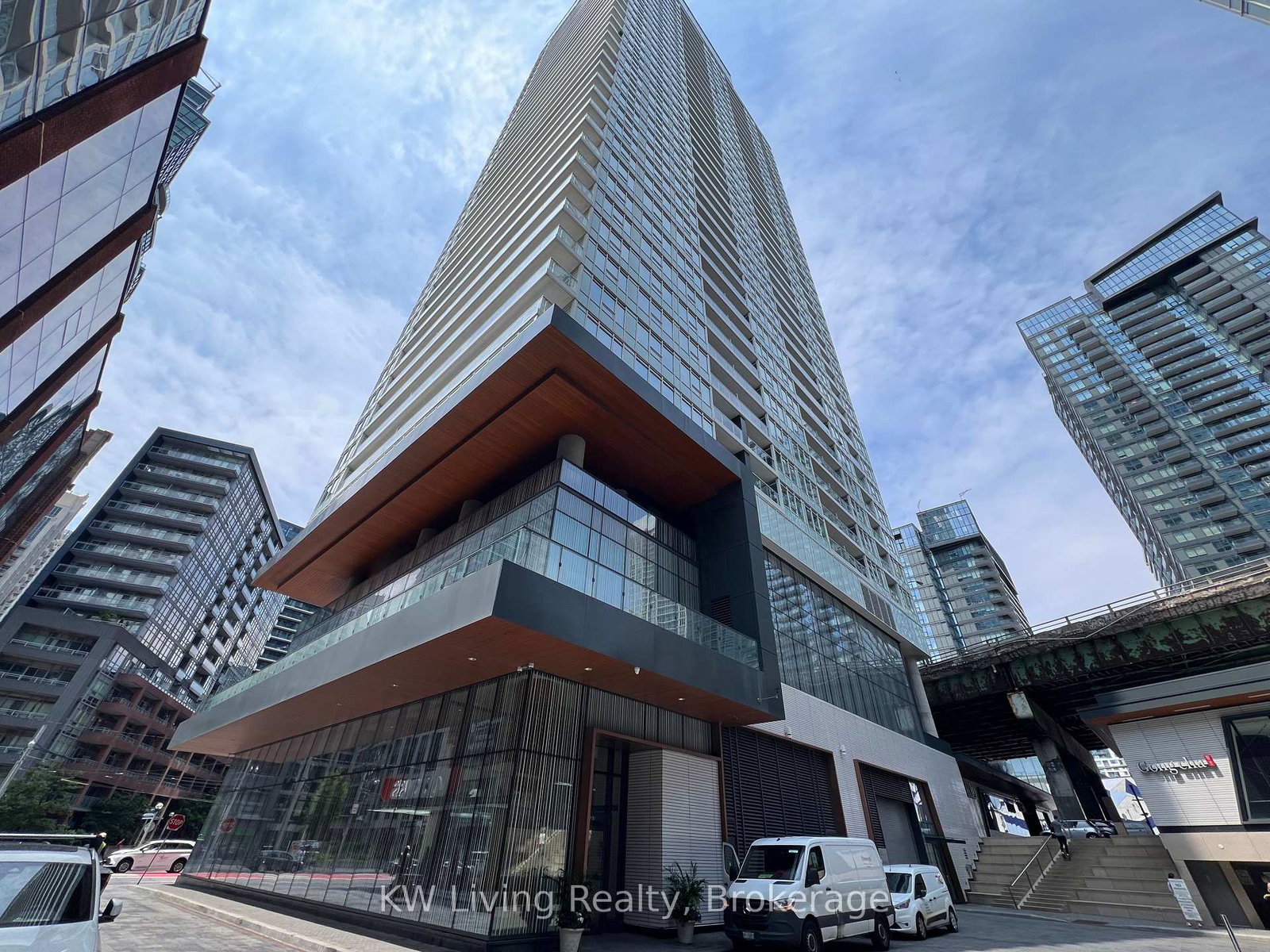 19-bathurst-street-toronto-toronto-ontario-c13600468