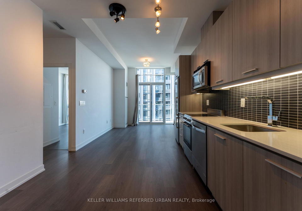 105-george-street-toronto-toronto-ontario-c13600490