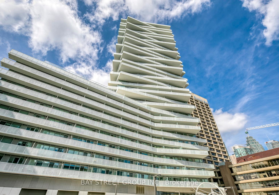 15-queens-quay-e-toronto-toronto-ontario-c13600674