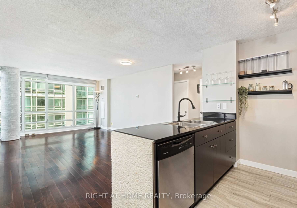 381-front-street-toronto-toronto-ontario-c13600722