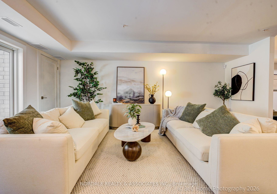 1660-victoria-park-avenue-toronto-north-york-ontario-c13600838