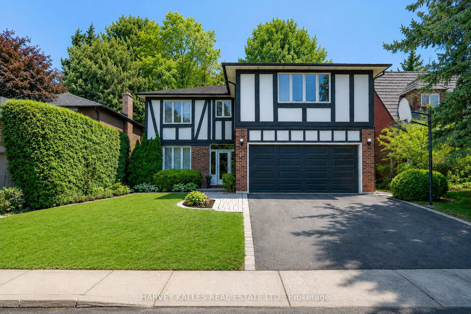 23-pinnacle-road-toronto-north-york-ontario-c13601090