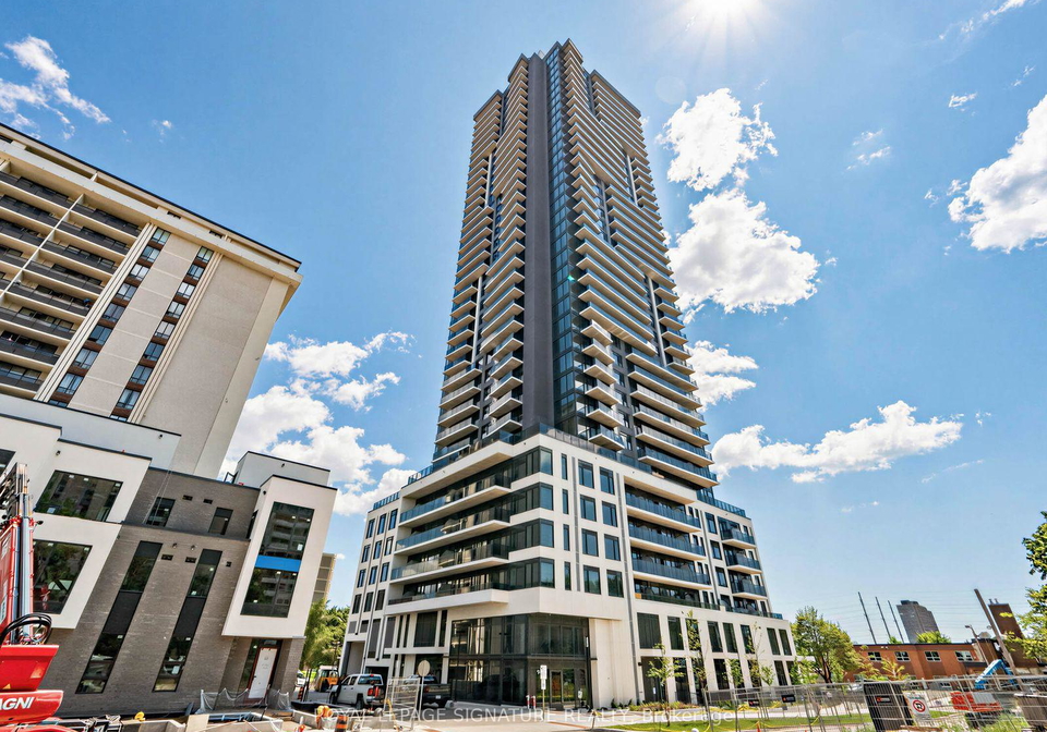 15-david-salomon-drive-toronto-east-york-ontario-c13601264