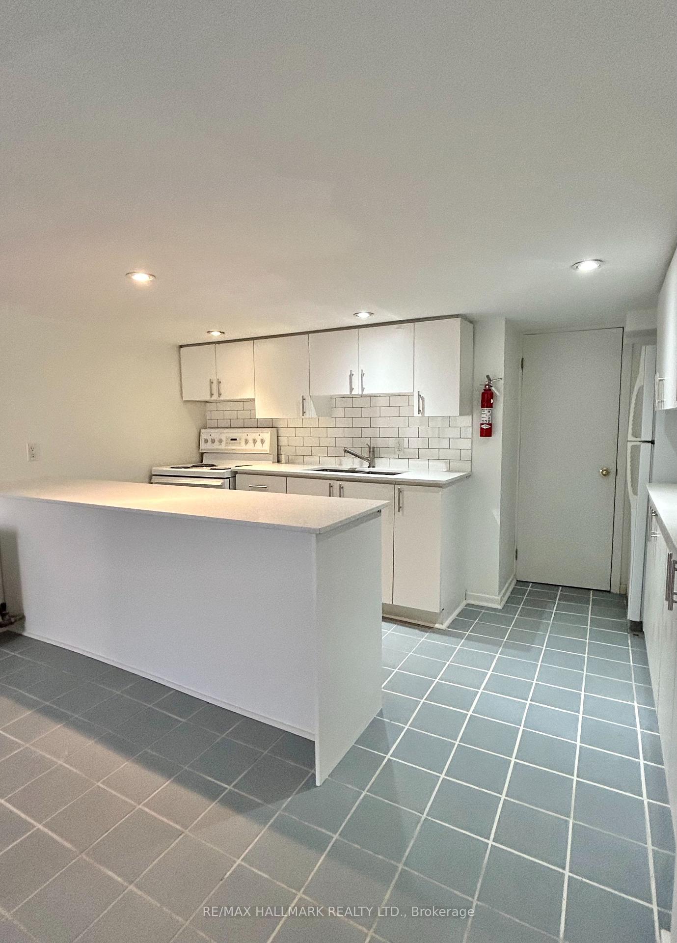 375-palmerston-boulevard-toronto-toronto-ontario-c13601438