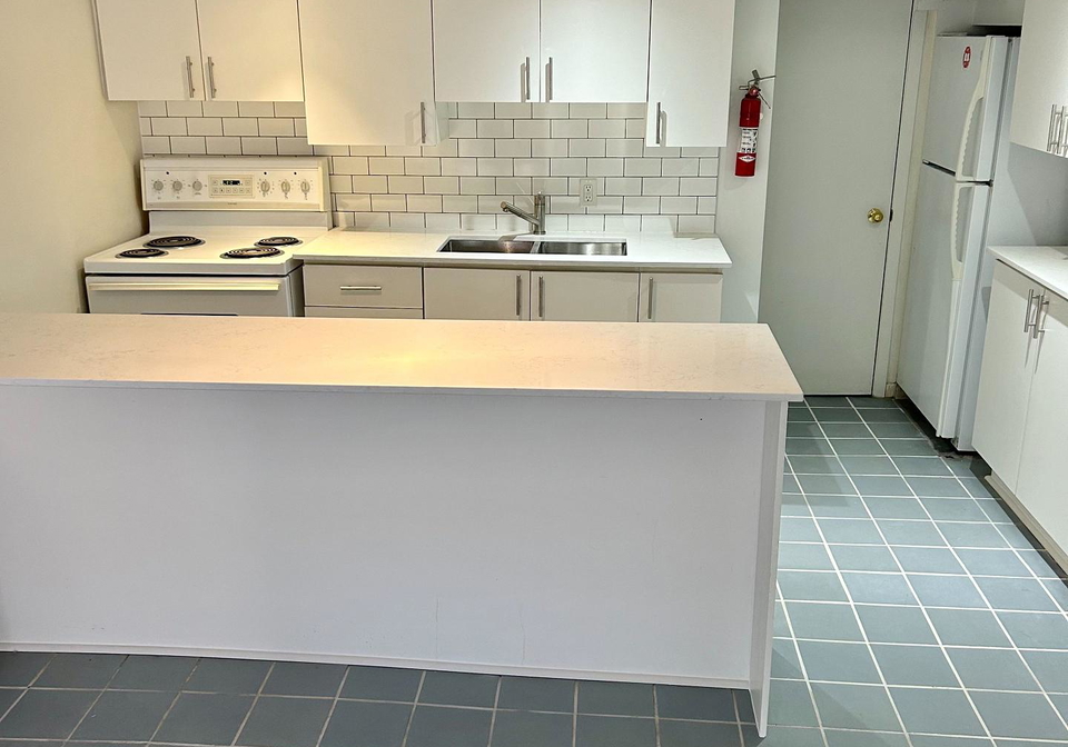 375-palmerston-boulevard-toronto-toronto-ontario-c13601438
