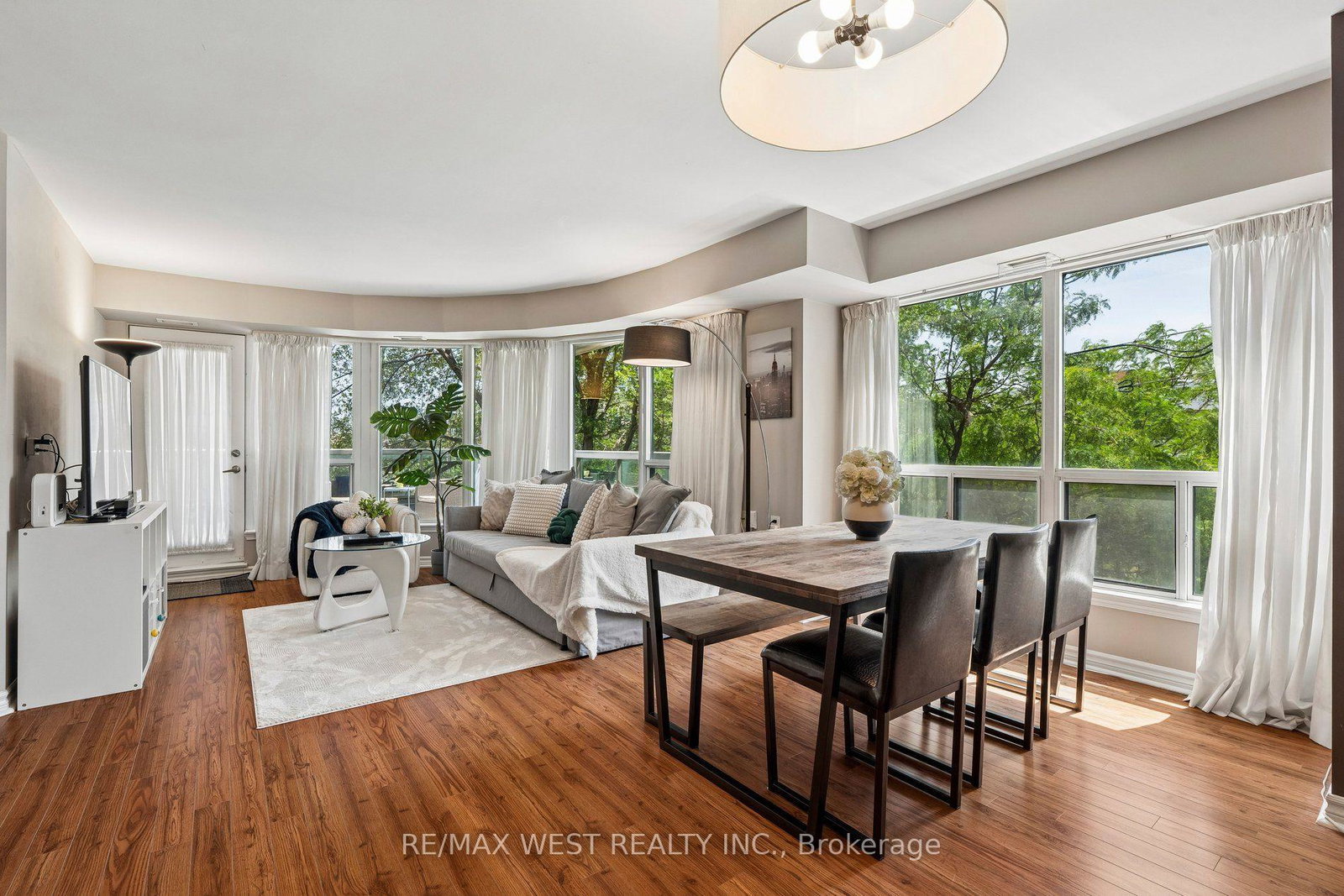 890-sheppard-avenue-toronto-toronto-ontario-c13601472