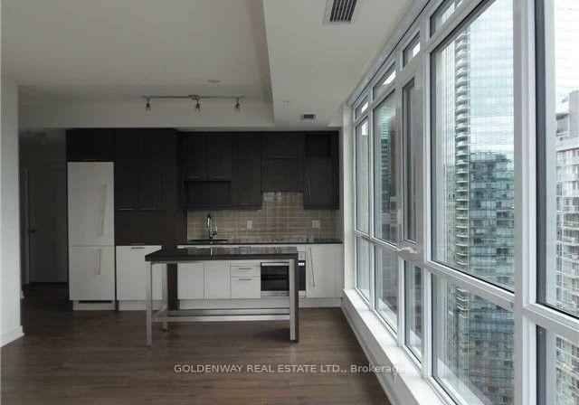 199-richmond-street-w-toronto-toronto-ontario-c13601656