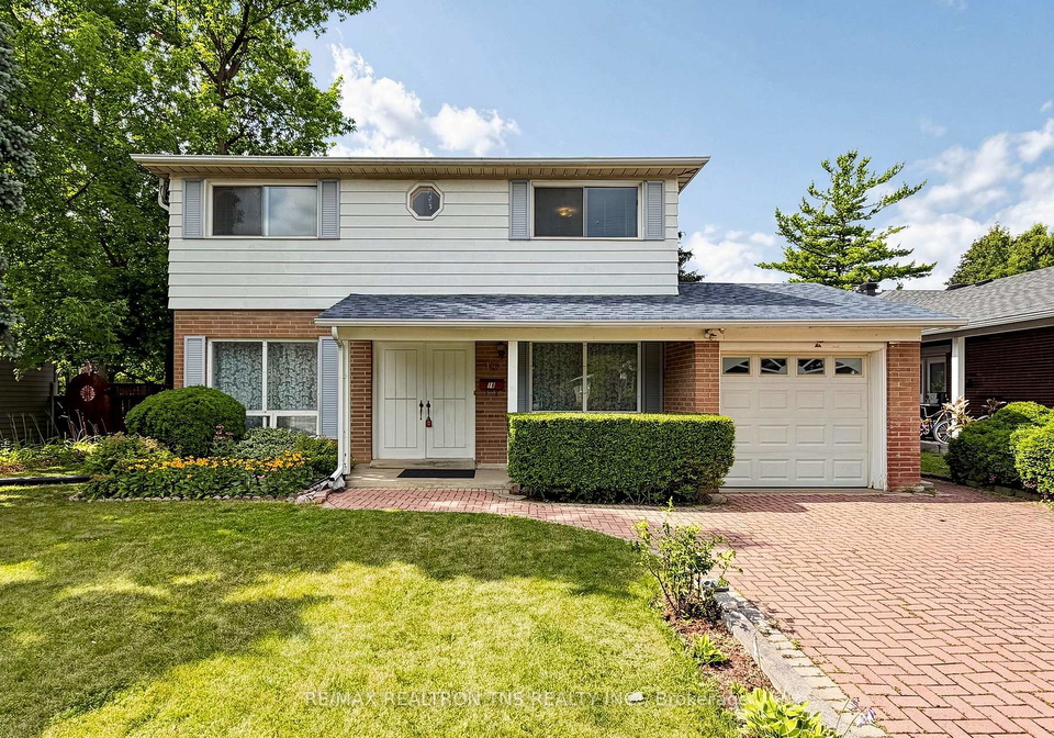 18-lisburn-crescent-n-toronto-north-york-ontario-c13601766